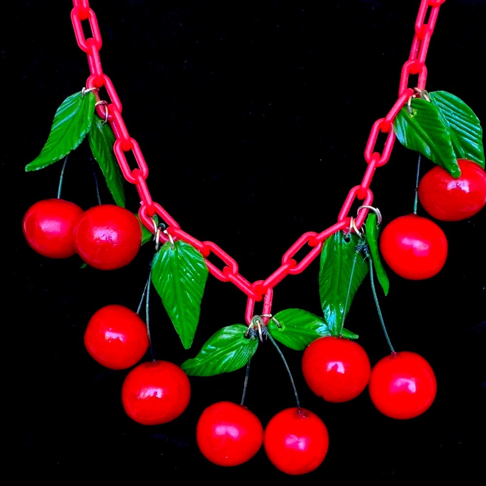 COPY - Vtg Retro Style dangling Lucious Cherry Necklace